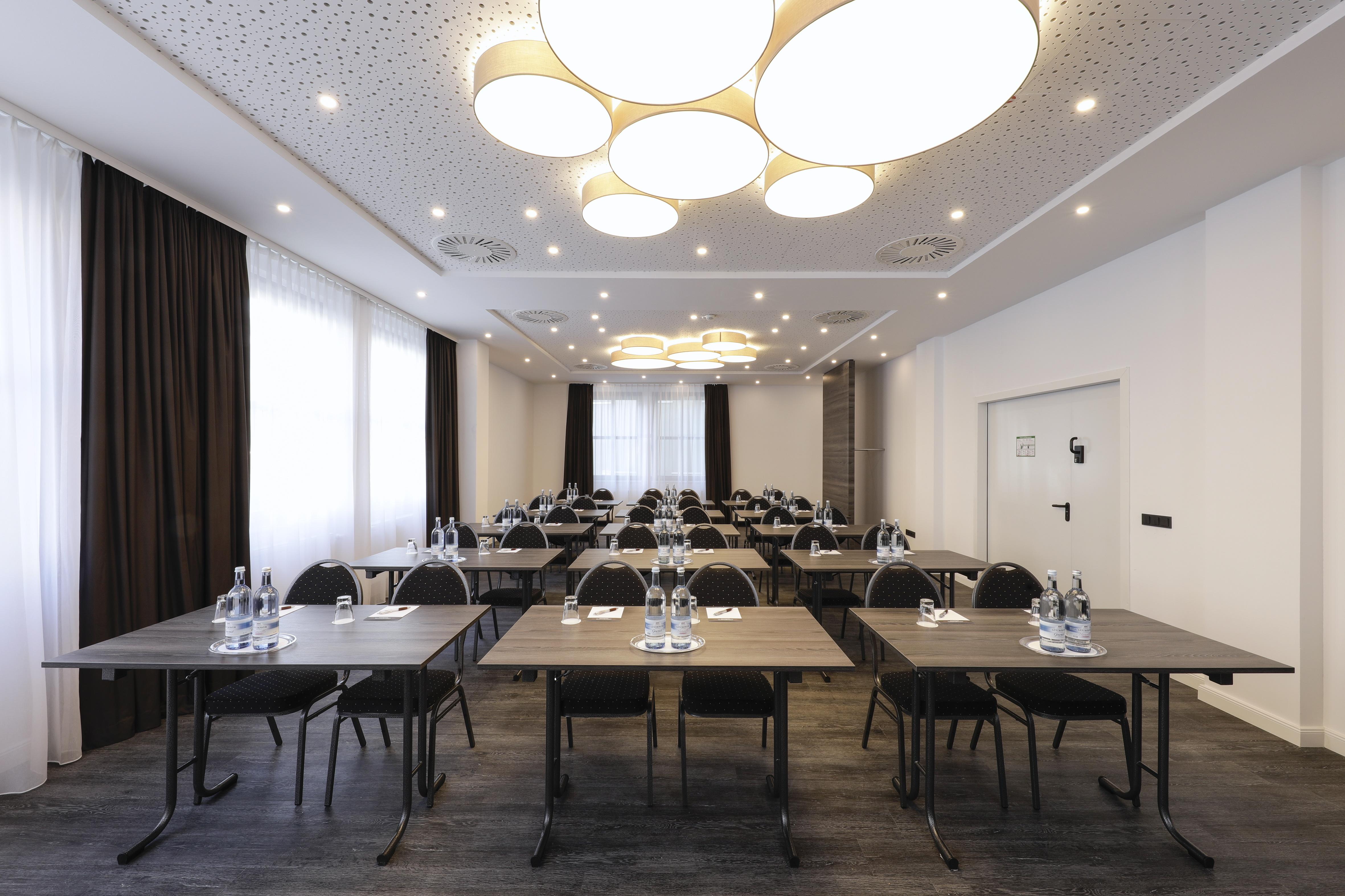 Airporthotel Berlin-Adlershof — Photos 1